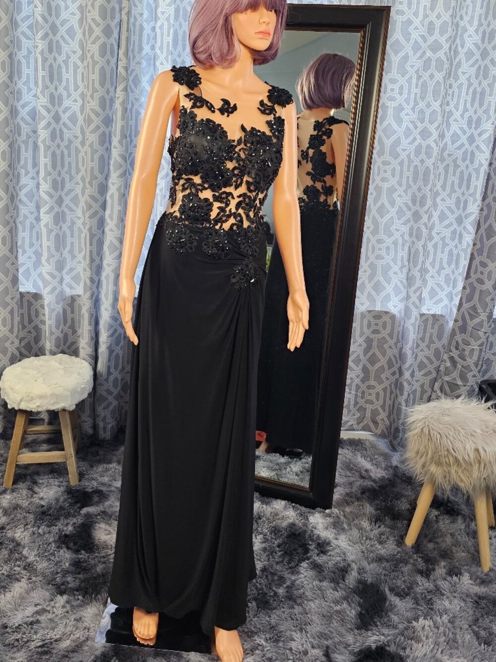 Fiesta Fashion Black Lace Illusion Bodice Formal Gown – Size S